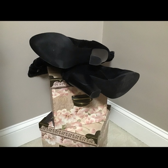 Women’s black suede boots by just fab size 9 - Picture 3 of 5